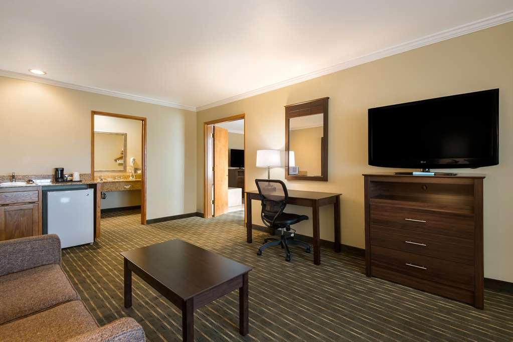 Best Western Holiday Hotel Кус-Бей Номер фото